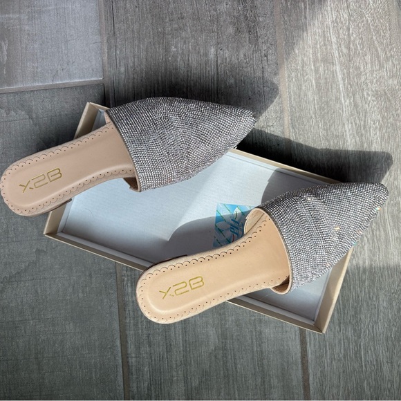 Silver Rhinestone Mules Pointed Toe Backless Flat 7.5‎ - Picture 3 of 9